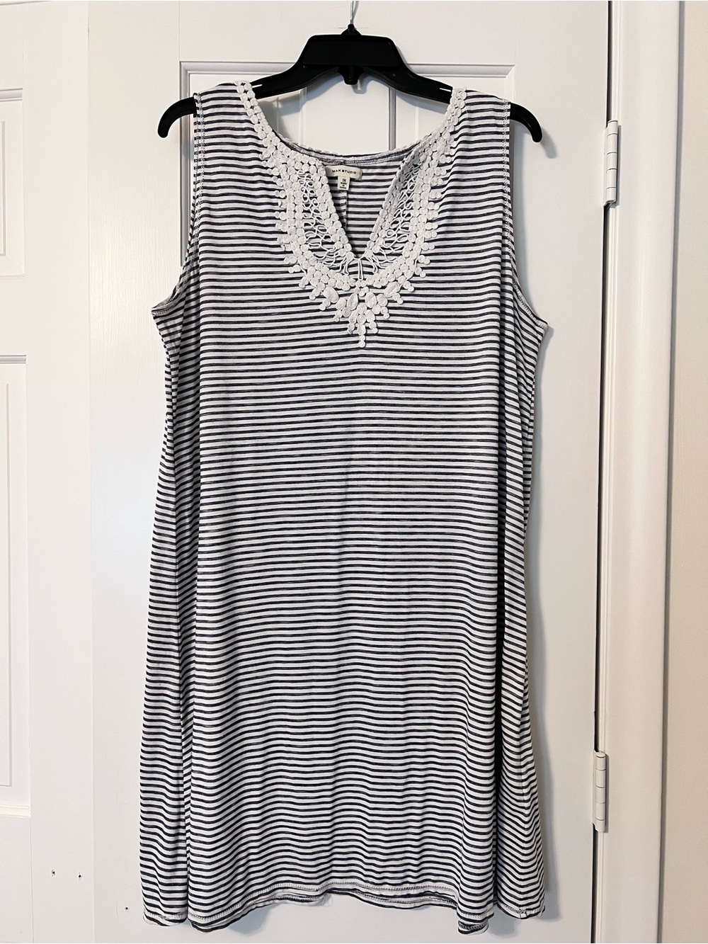 Max Studio Dark Gray & White Striped Sleeveless Shift Dress with Lace V-Neck 1X